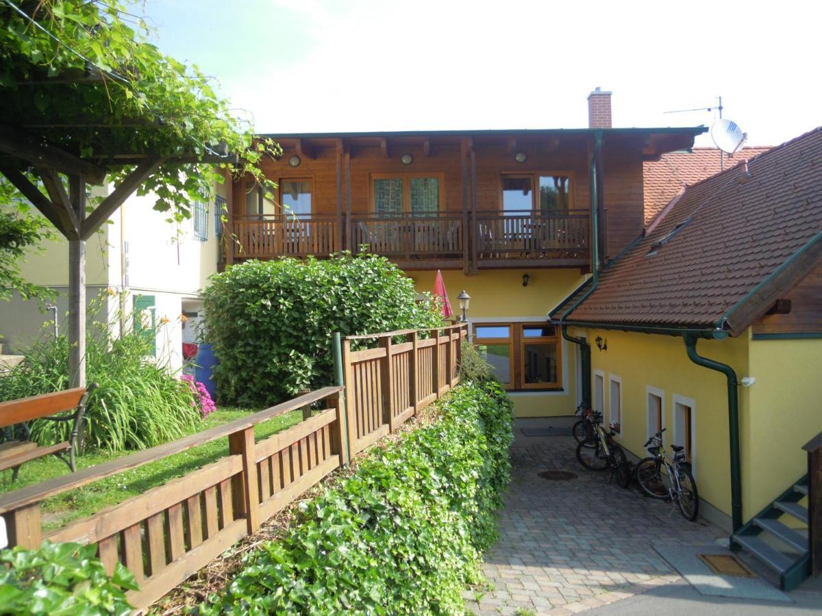 Ferienappartments Landhaus Fuehldichwohl Fehring 외부 사진